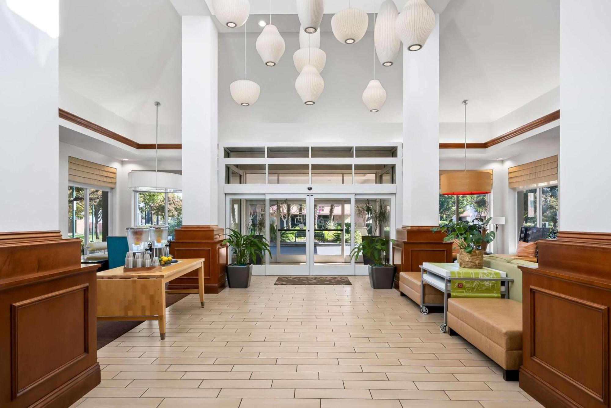 Hotel Hilton Garden 3*