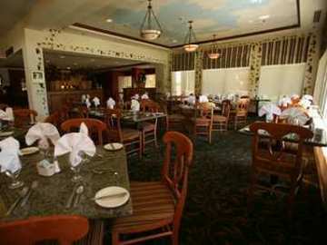 Hilton Garden 3*