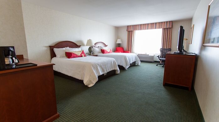 Hilton Garden Hotel 3*